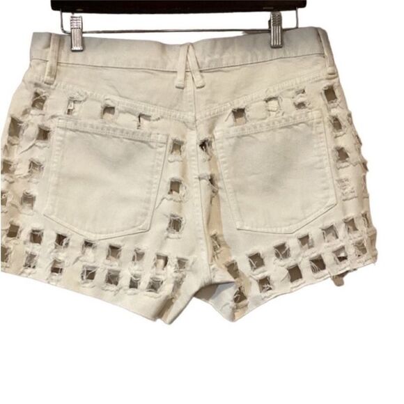 Good American NWT 90s Laser Cutout Short in Bone Size 26 - Picture 11 of 16